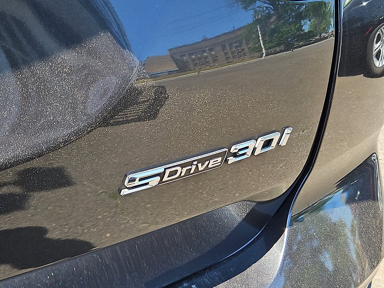 Used 2022 Dark Graphite Metallic - A90 BMW sDrive30i image 32