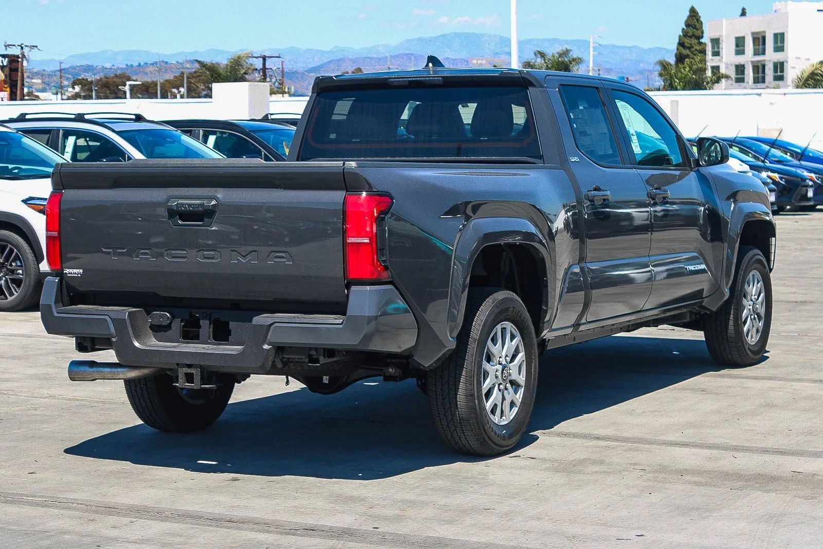 2026 Toyota Tacoma SR5 - Photo 8