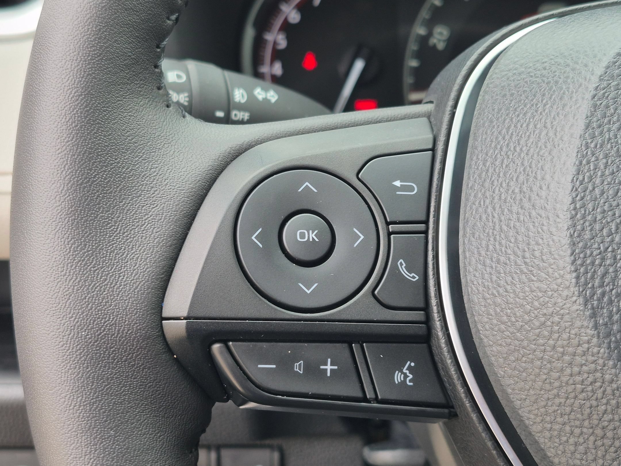 Used 2024 Midnight Black Metallic Toyota XLE Premium AWD image 15