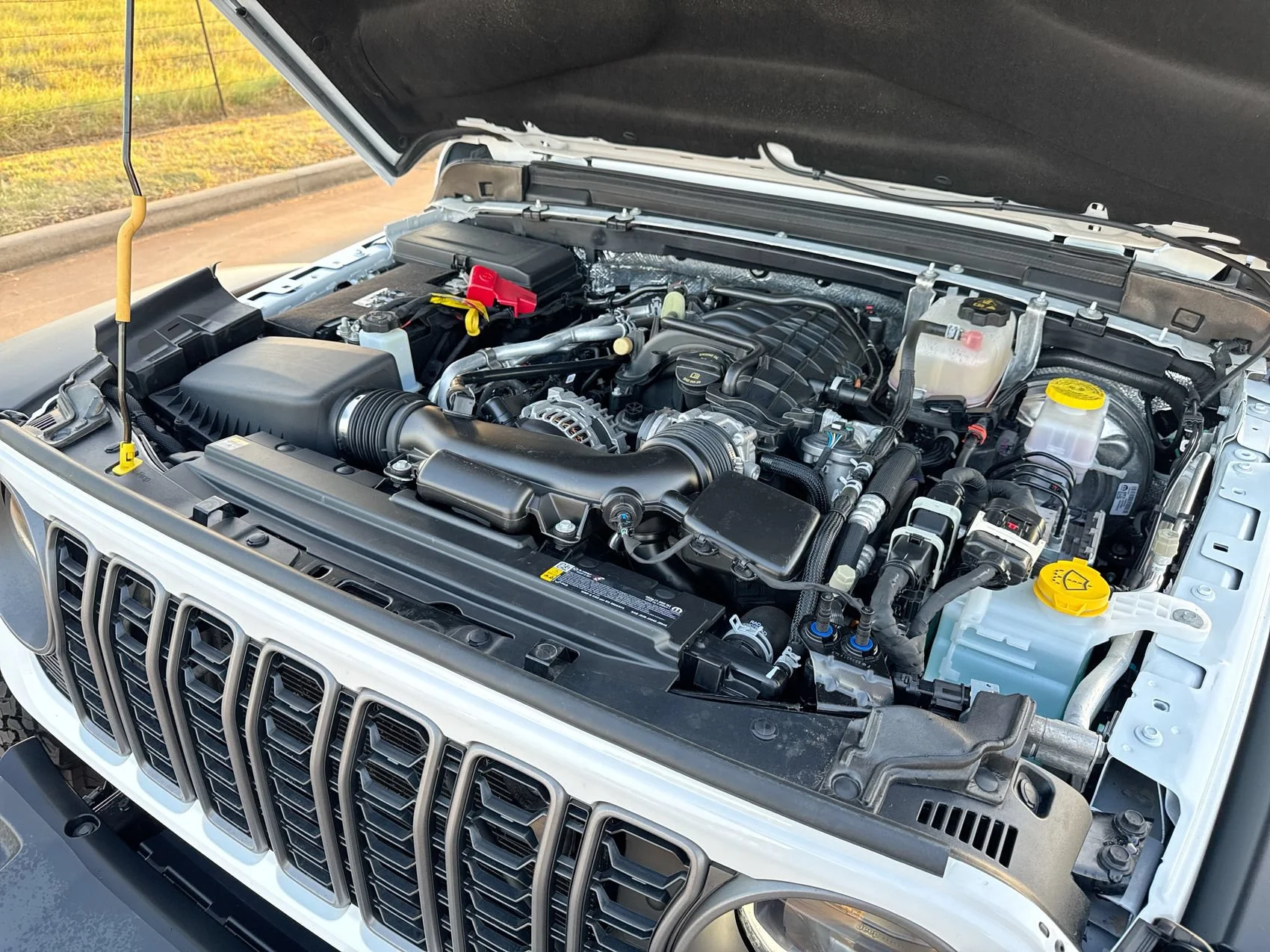 Used 2026 Bright White Clearcoat Jeep Rubicon image 23