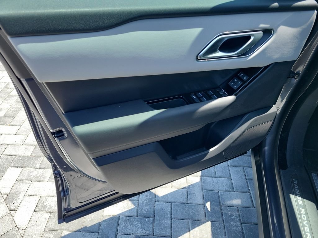 New 2026 Varesine Blue Land Rover S image 24