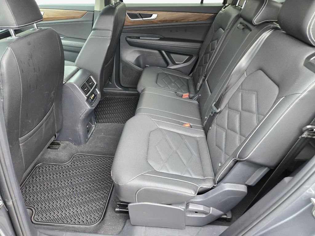 Used 2025 Gray Volkswagen 2.0T SE image 17
