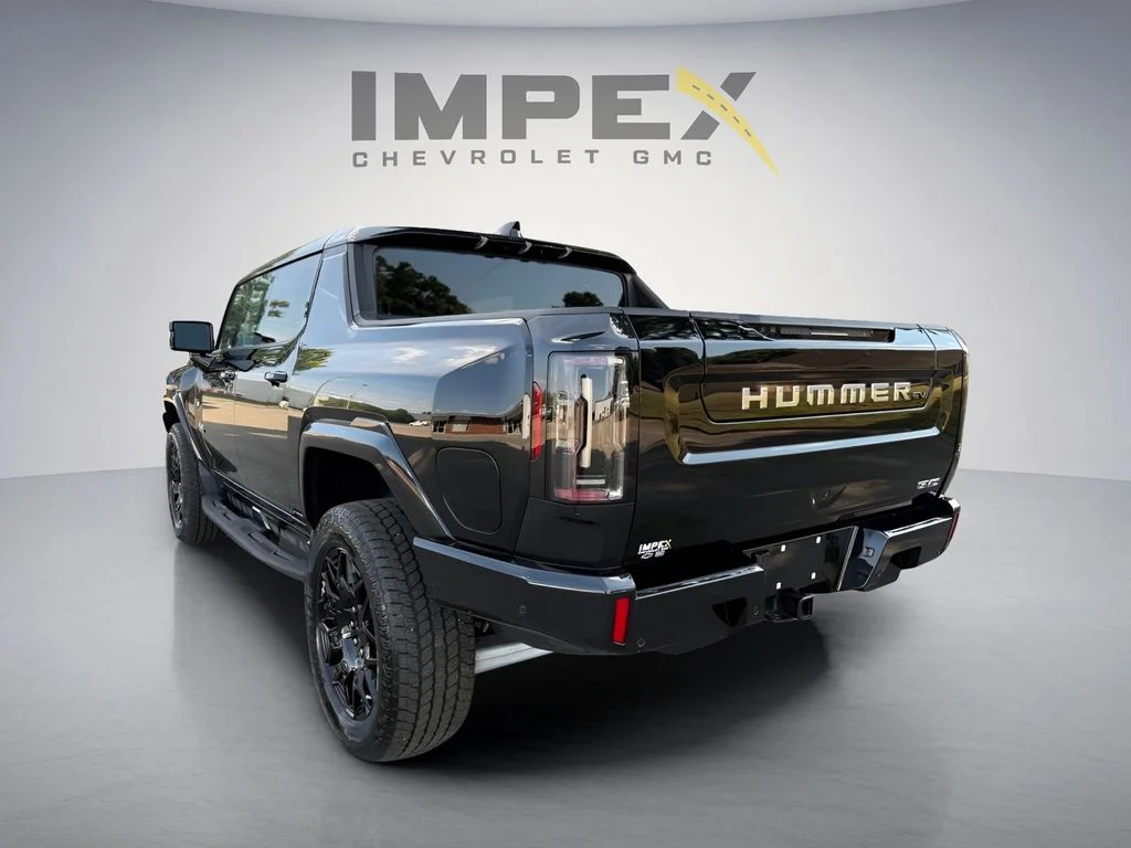 Used 2025 Black GMC 2X image 3