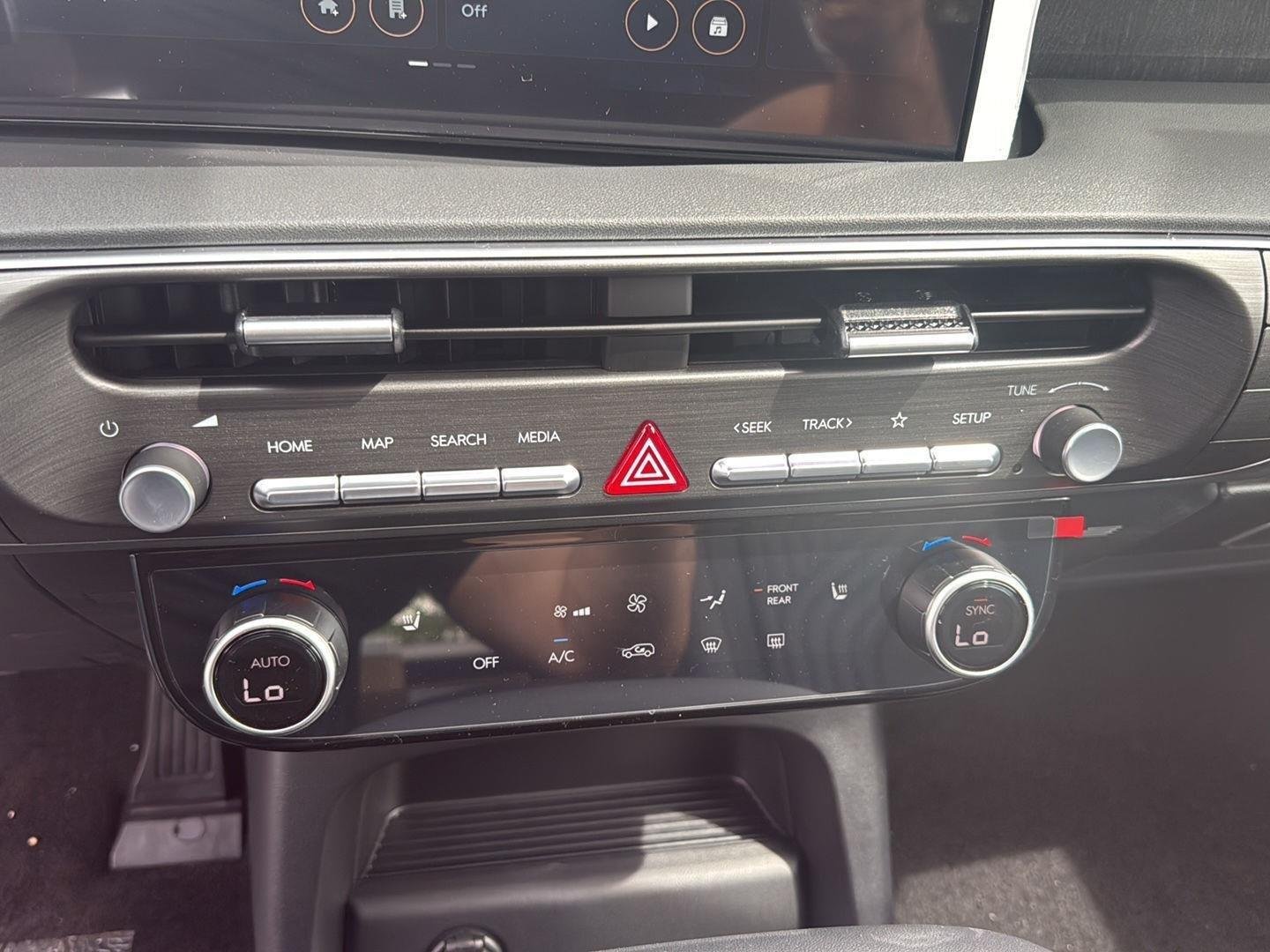 New 2026 Ecotronic Gray Pearl Hyundai SEL AWD image 27