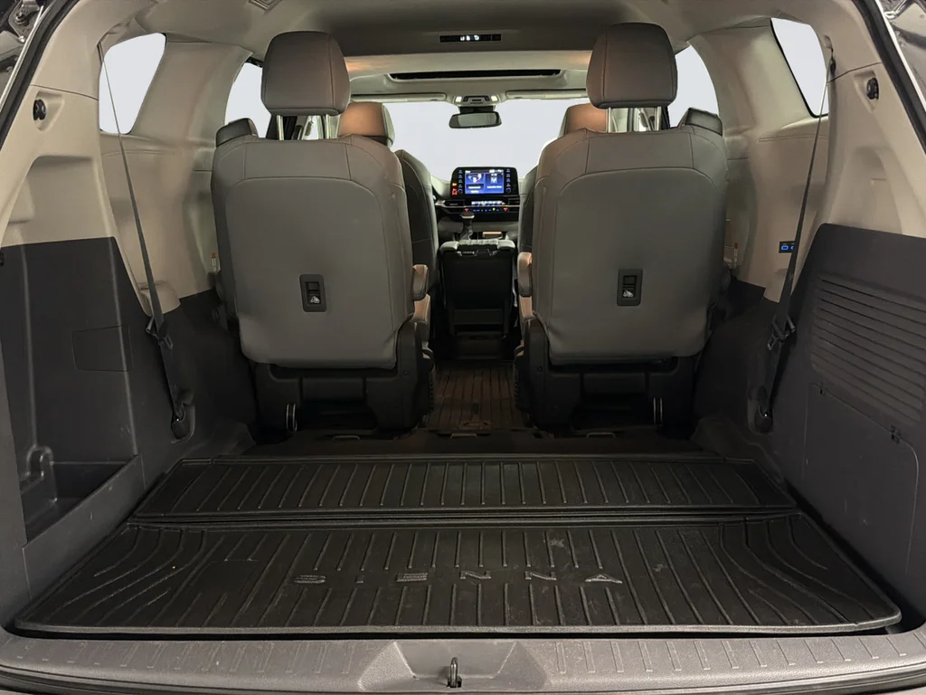 Used 2022 Black Toyota XLE image 34