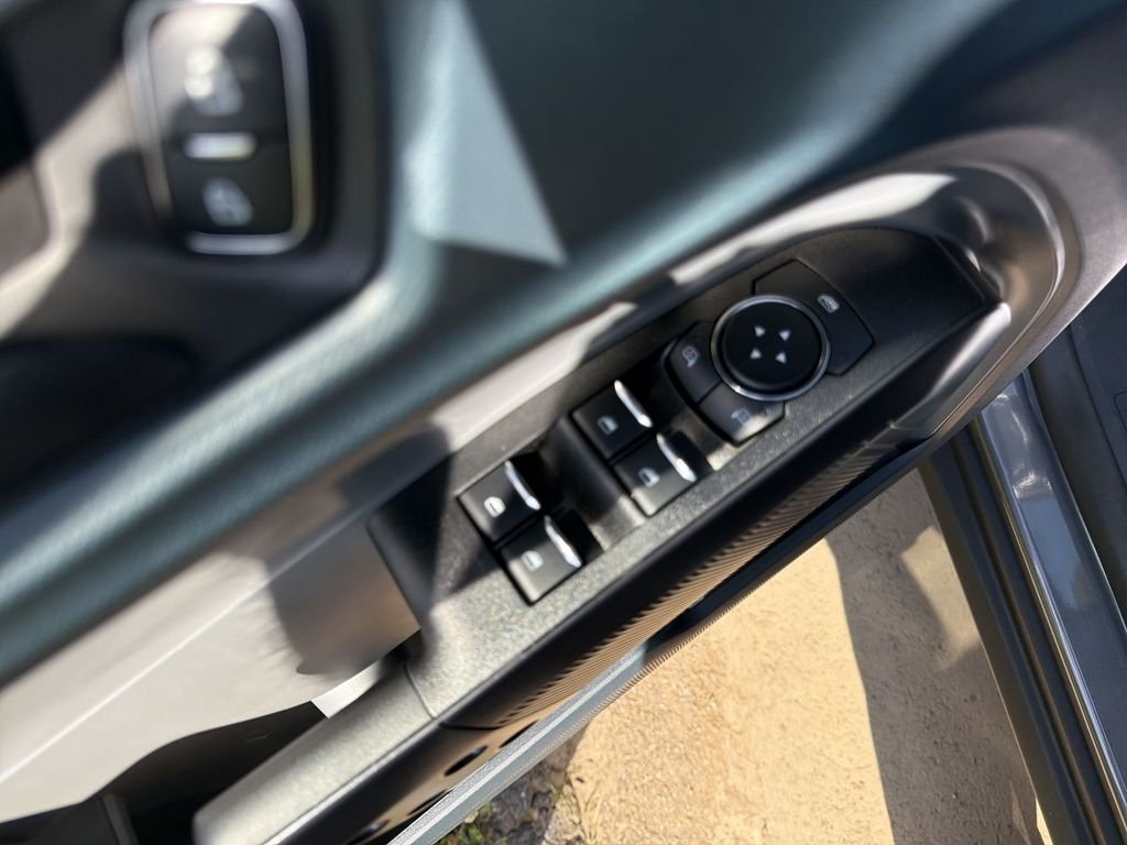 New 2026 Gray Ford XL image 19