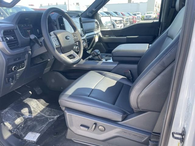 New 2026 Oxford White Ford XLT image 8