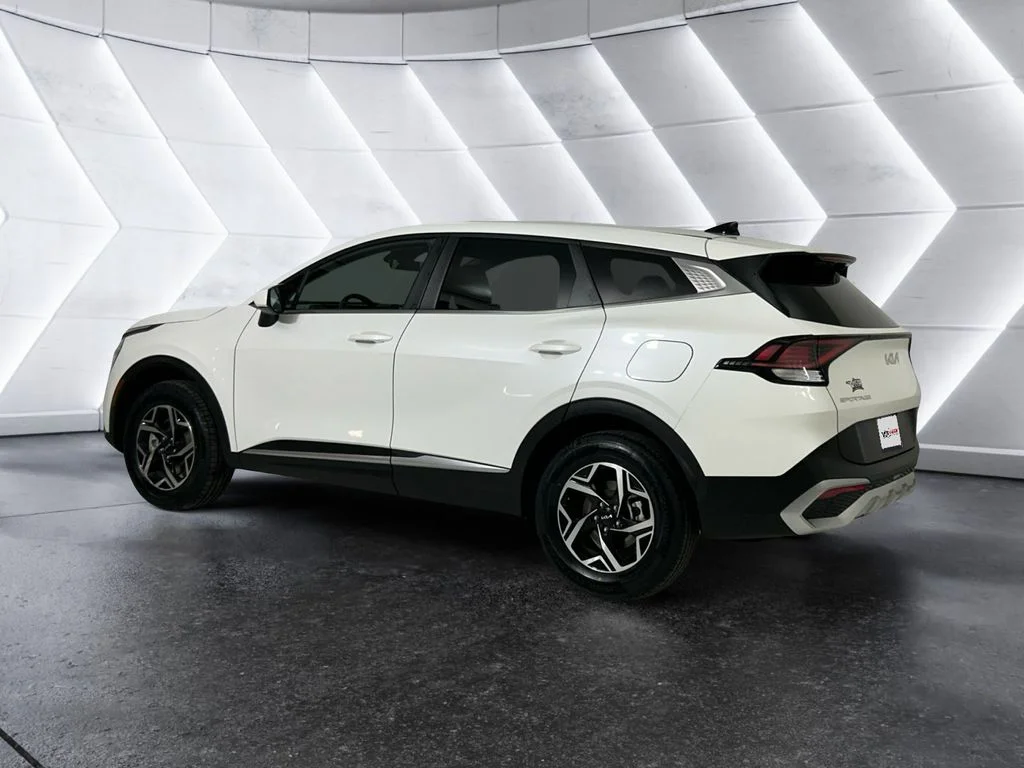Used 2024 White Kia LX image 6