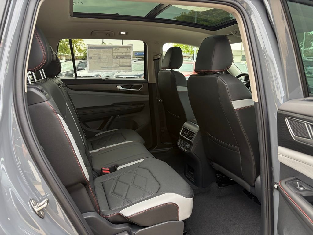 New 2026 Pure Gray Volkswagen 2.0T Peak Edition image 19