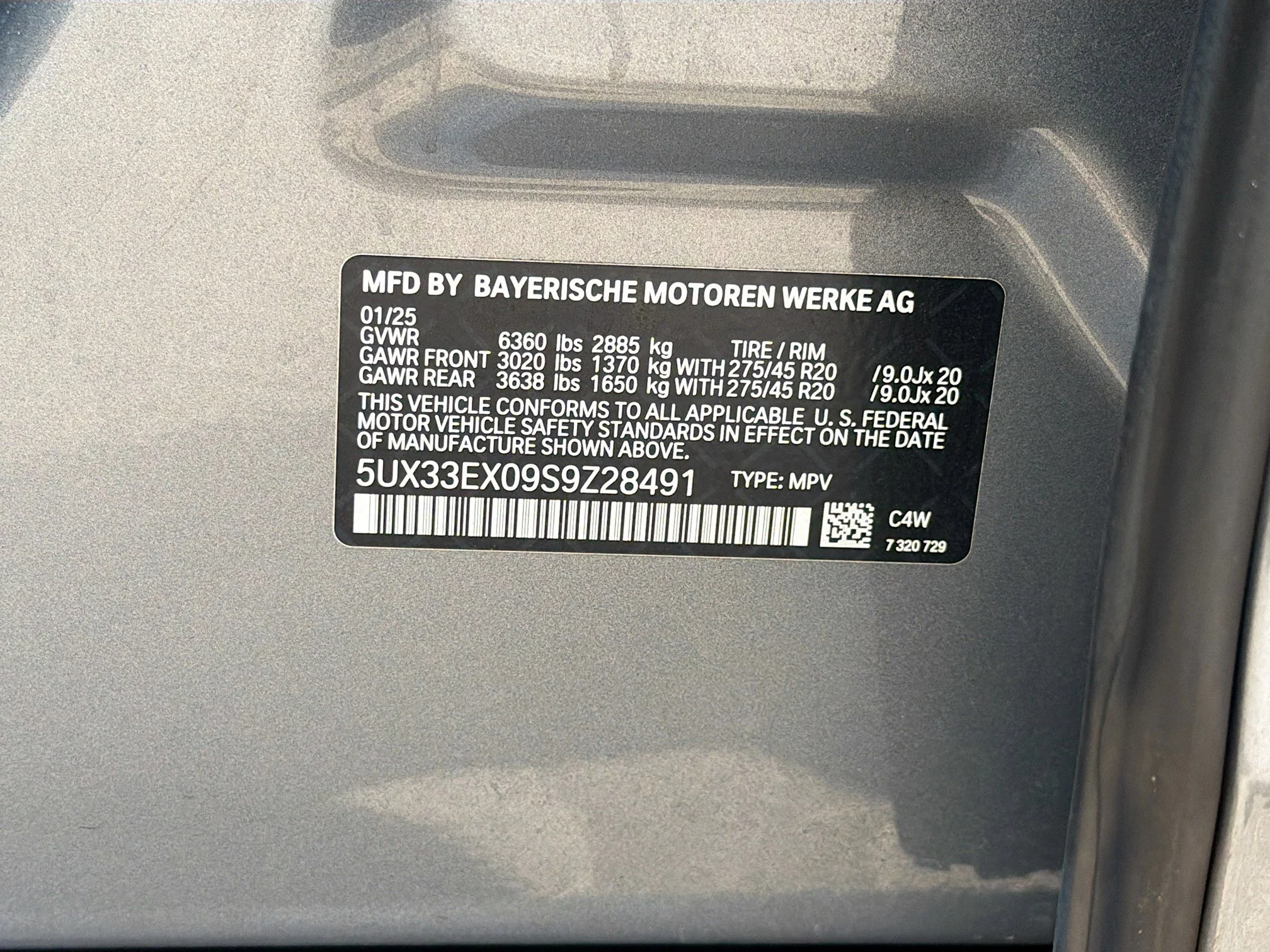Used 2025 Dravit Gray Metallic BMW xDrive40i image 41