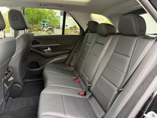 New 2026 Black Mercedes-Benz GLE 450 image 22