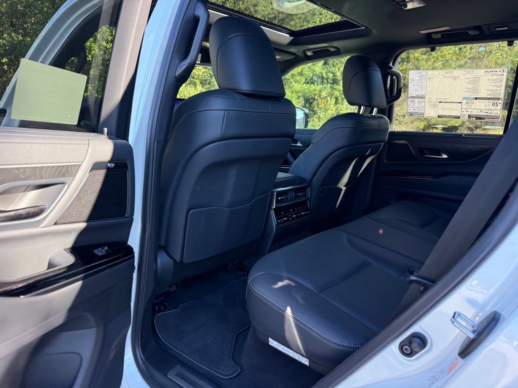 2026 Lexus LX 700h Luxury - Photo 22