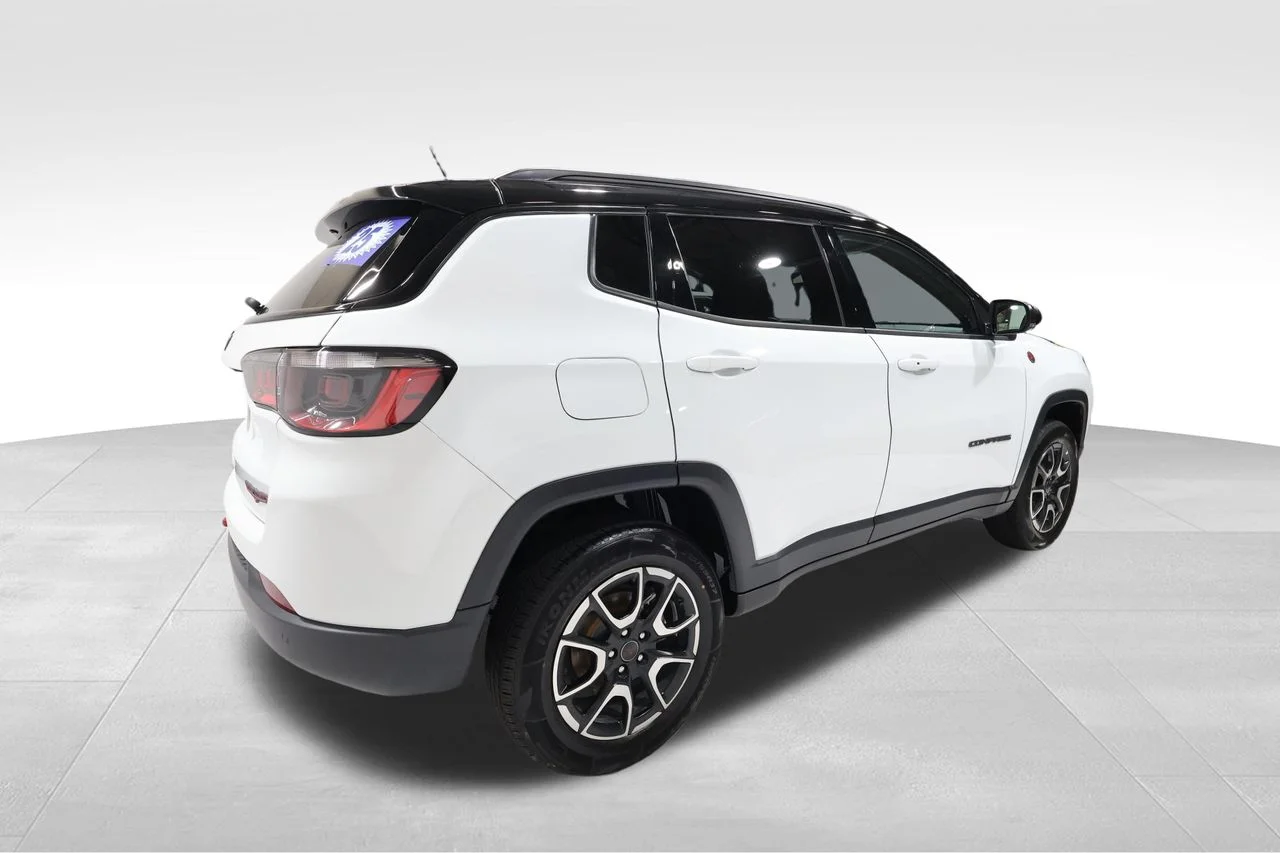 2025 Jeep Compass Trailhawk - Photo 4