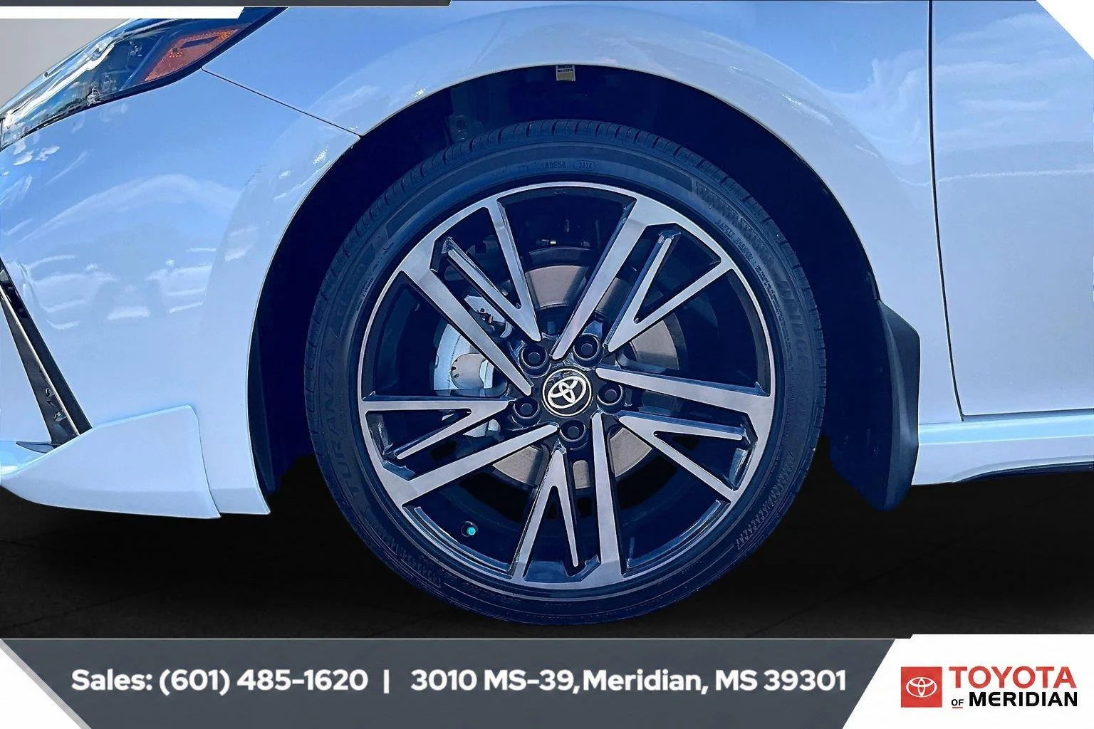 Used 2026 Wind Chill Pearl Toyota XSE image 7