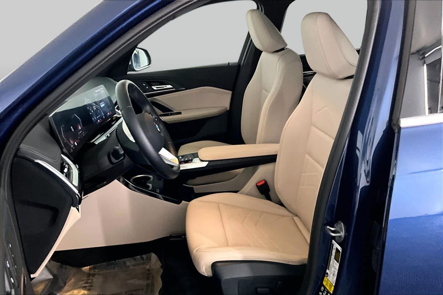 Used 2023 Phytonic Blue Metallic BMW xDrive28i image 9