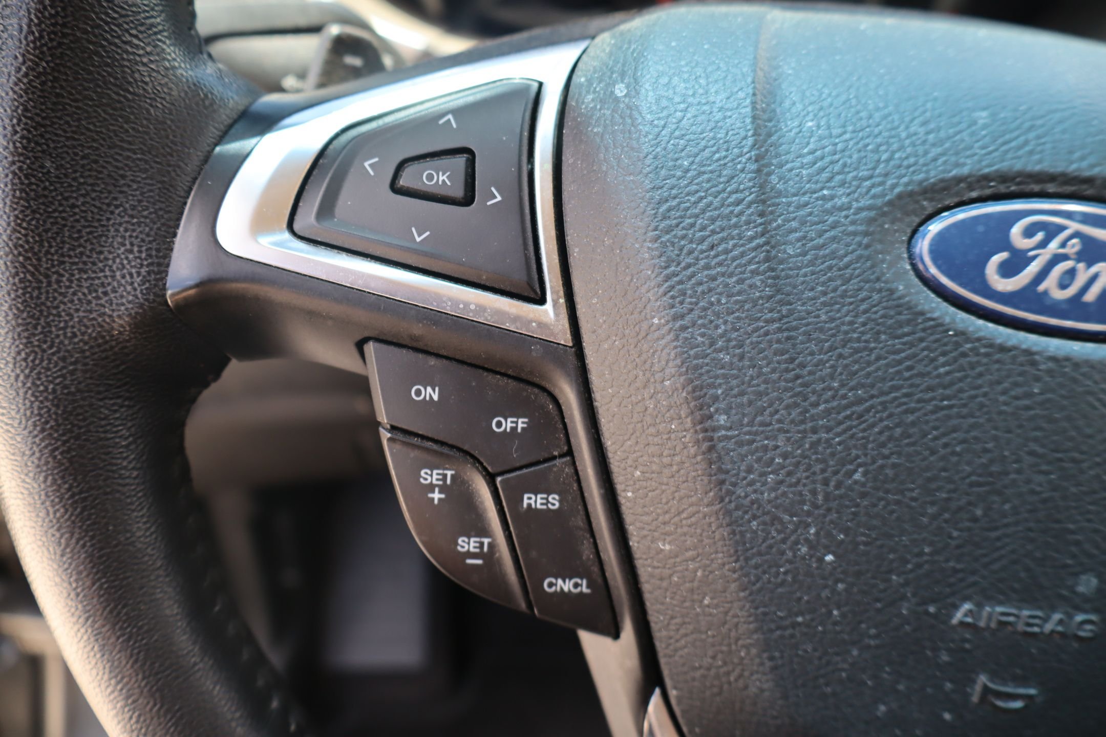 Used 2018 Gray Ford SEL image 14
