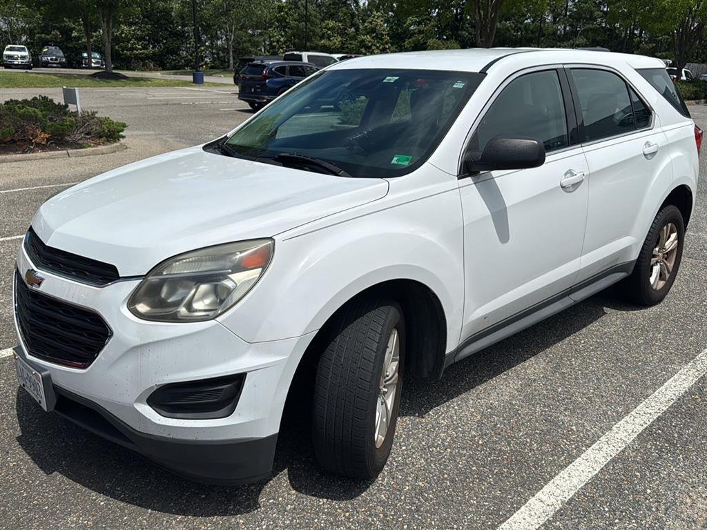 Used 2016 Summit White Chevrolet LS image 1