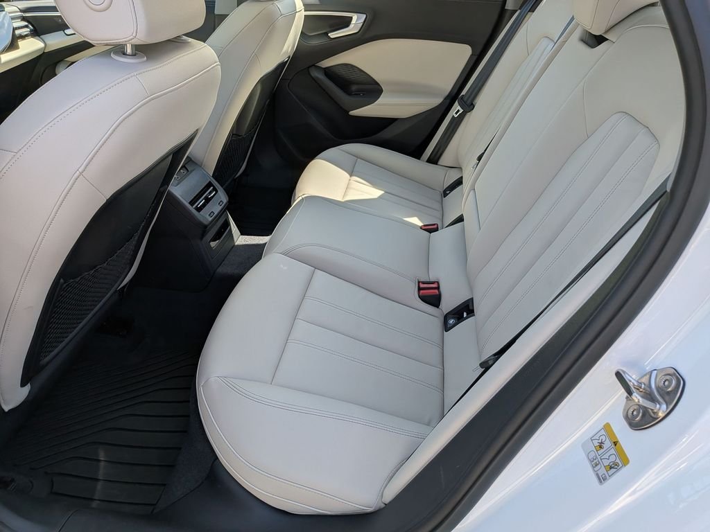 Used 2025 White Audi 2.0T Premium image 29