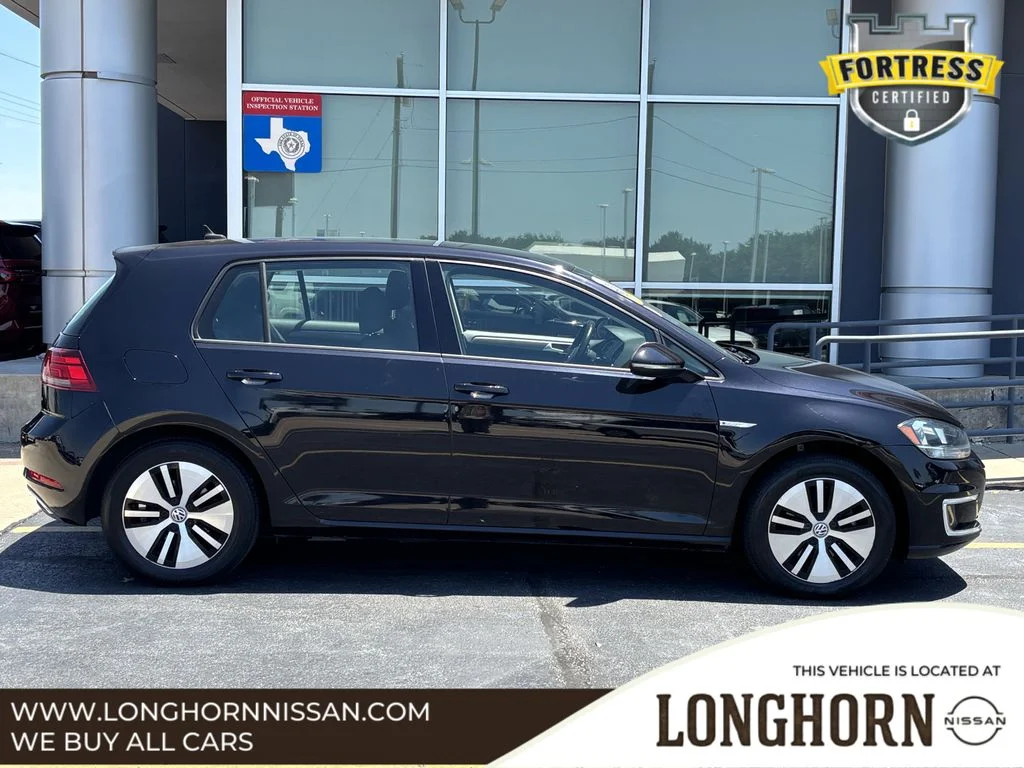 Used 2019 Volkswagen e-Golf e-Golf SE with VIN WVWKR7AU3KW902991 for sale in Bedford, TX