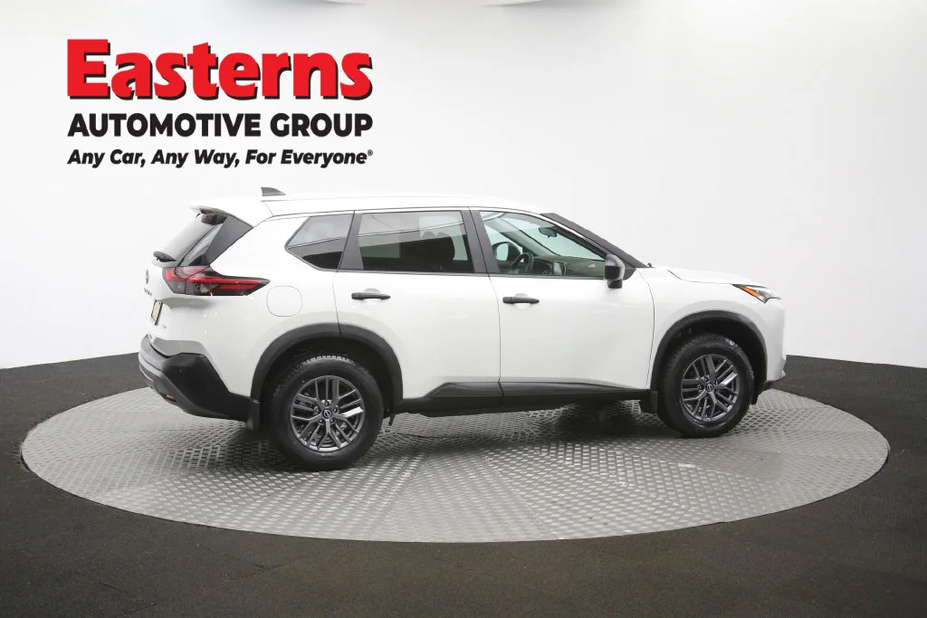 Used 2023 White Nissan S image 45