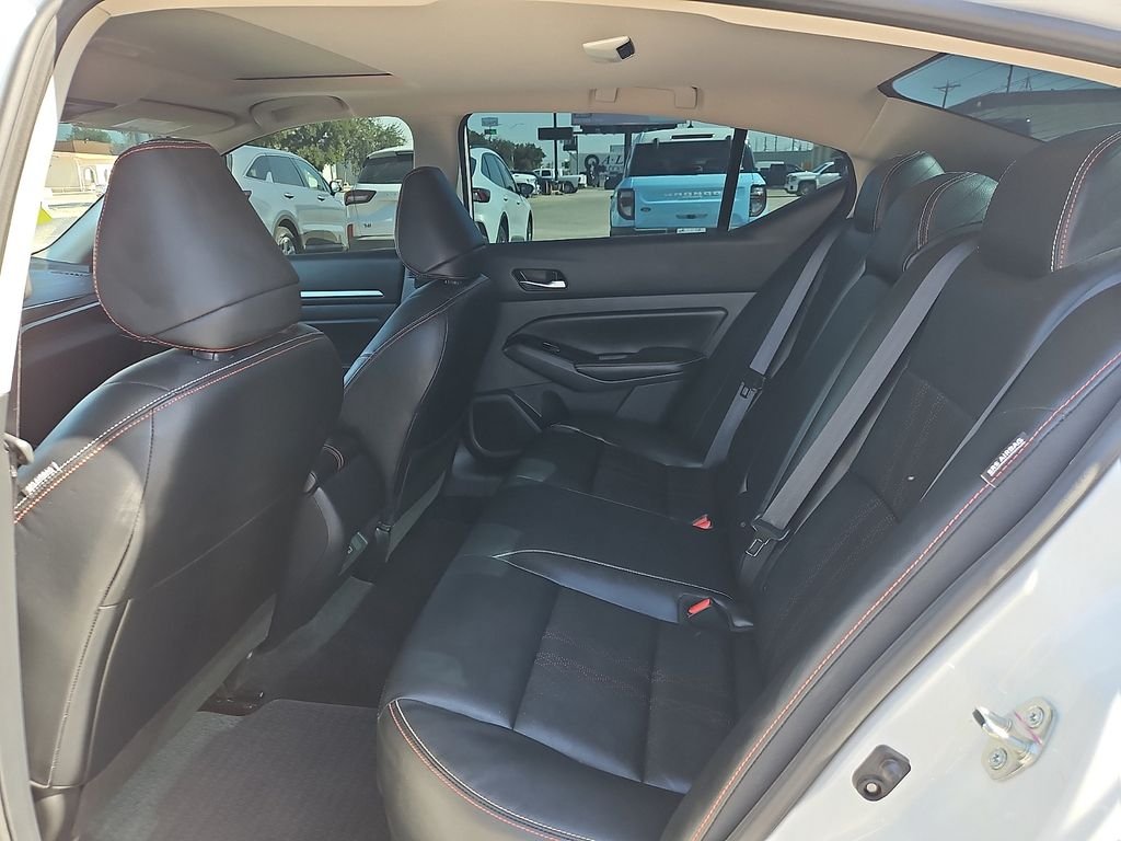 Used 2024 White Nissan 2.5 SR image 11