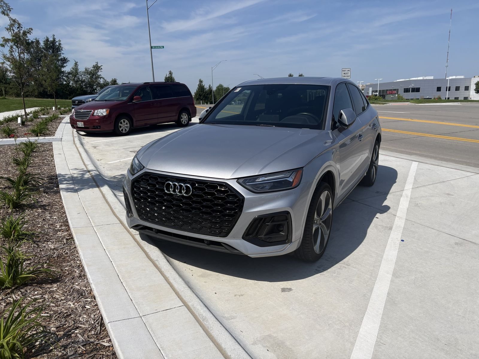 Used 2022 Silver Audi  image 1