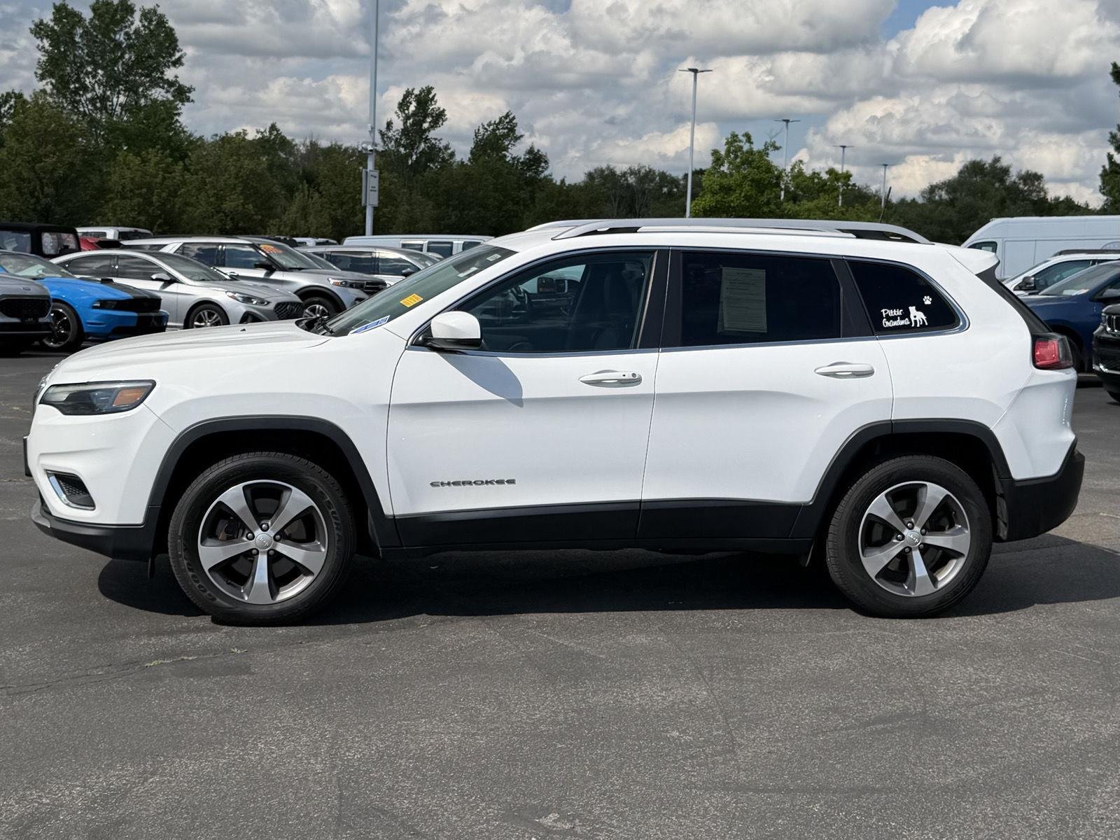Used 2020 Bright White Clearcoat Jeep Limited image 4
