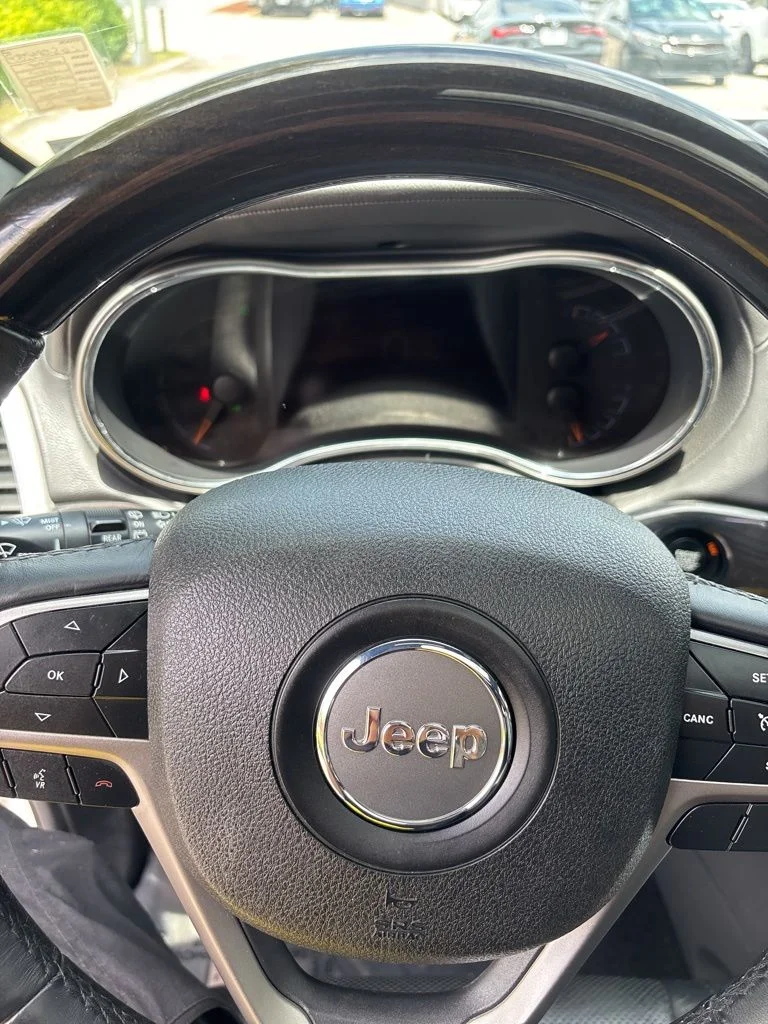 Used 2018 White Jeep Overland image 14