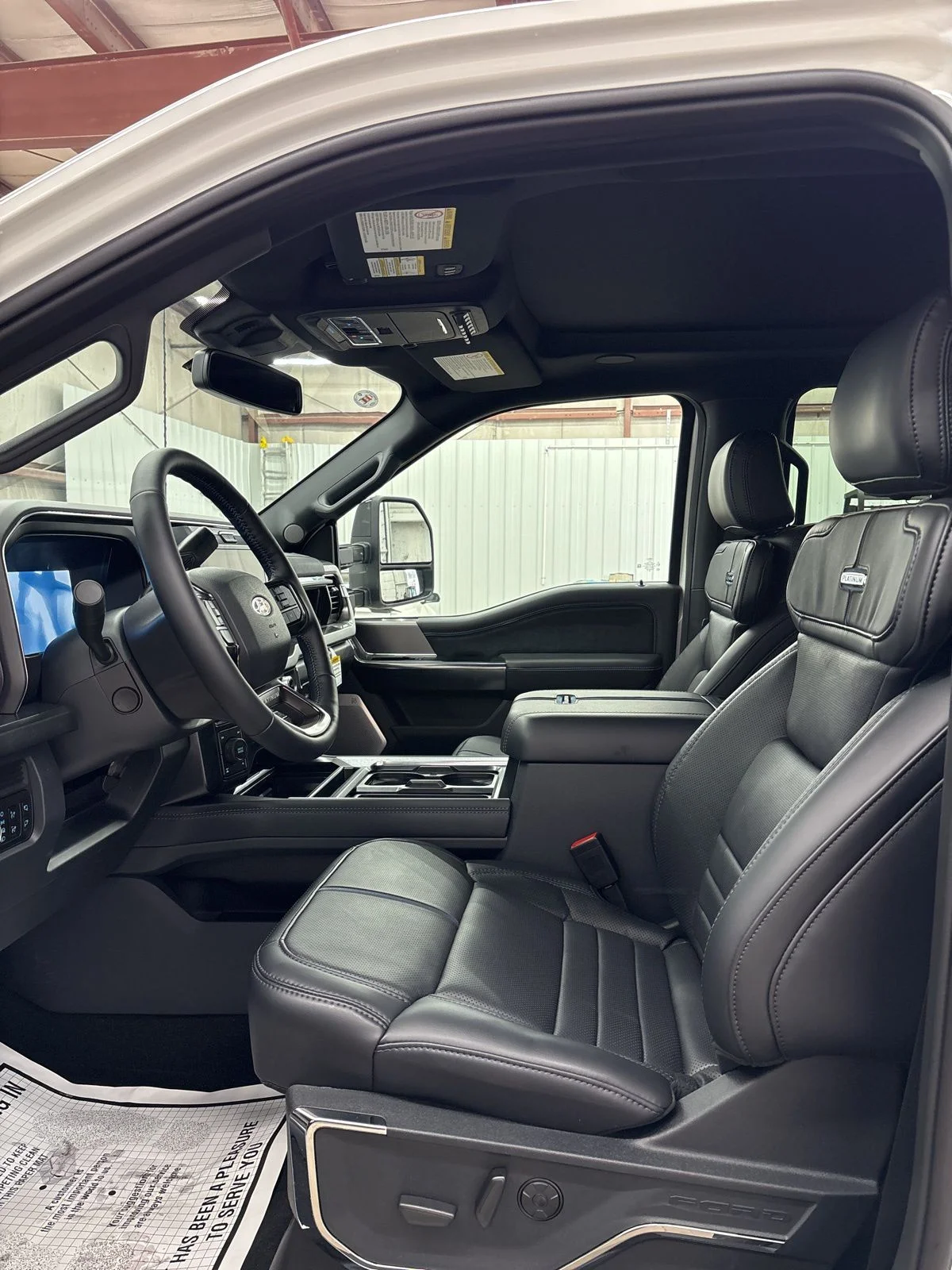 New 2026 Star White Metallic Tri-Coat Ford F-250® Platinum® image 9