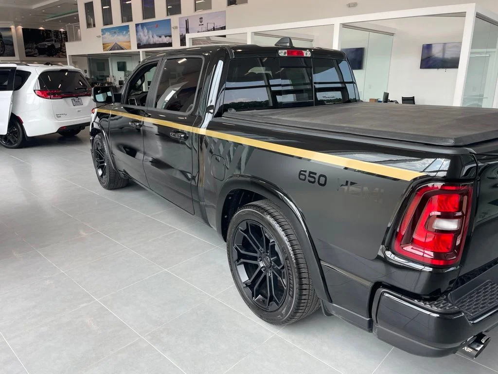 New 2026 Diamond Black Crystal Pearl-Coat Exterior Paint RAM DC 650 image 3