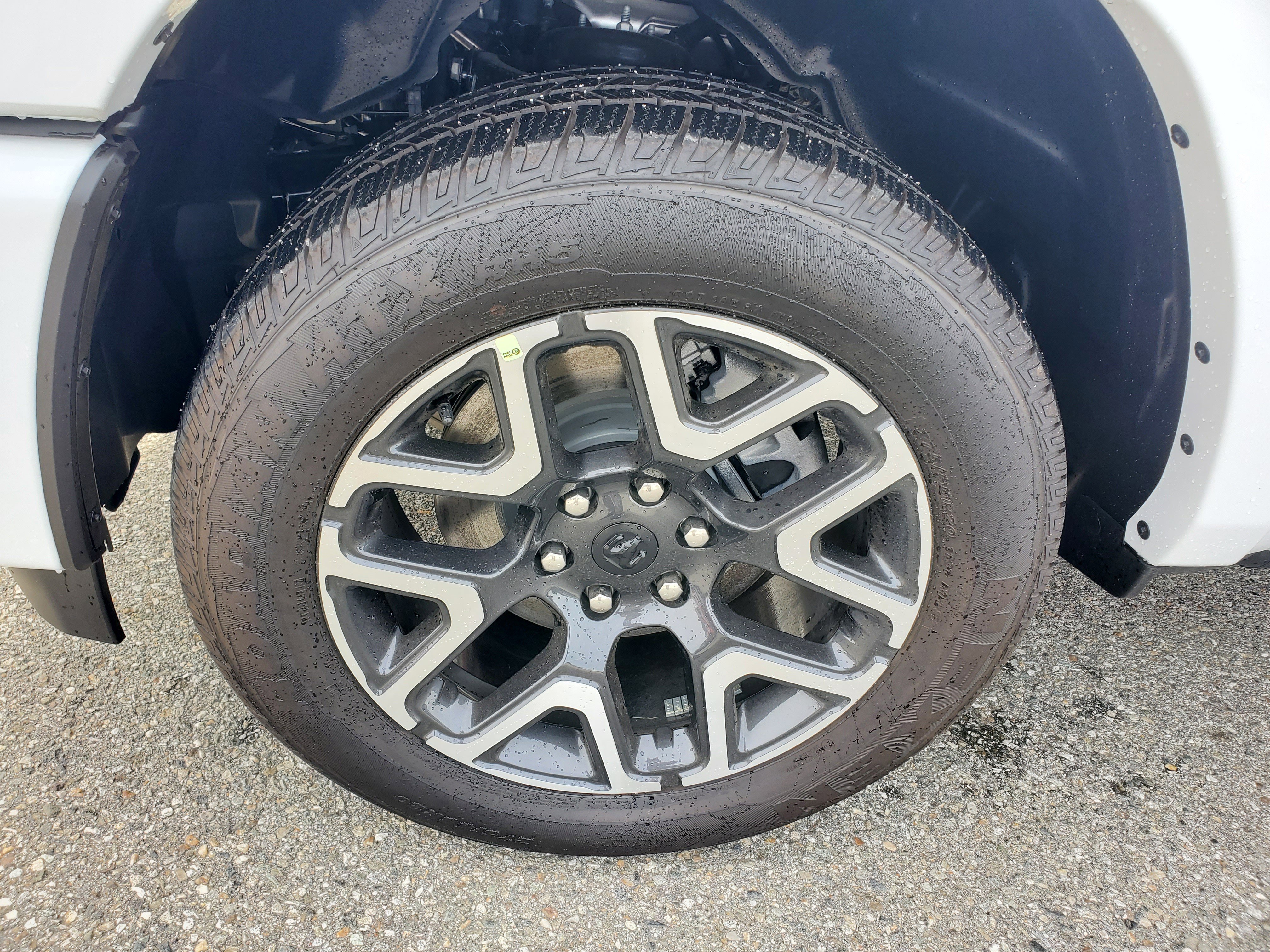 2026 RAM 1500 Laramie - Photo 11