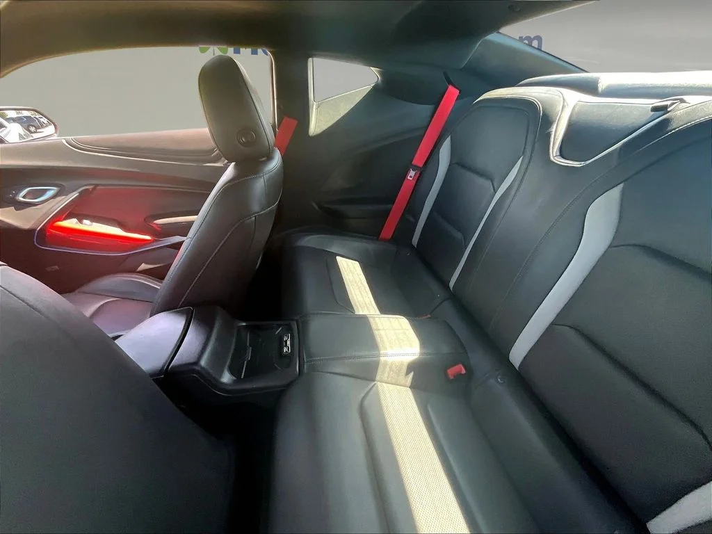 Used 2022 Gray Chevrolet 3LT image 23