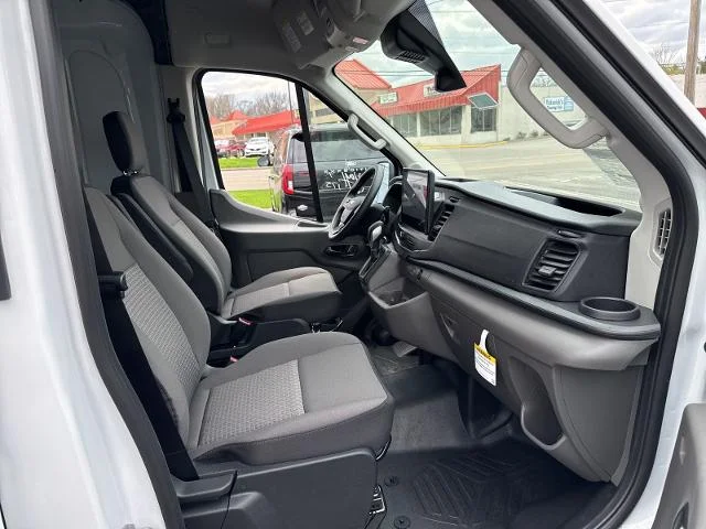 New 2026 Oxford White Ford Cargo Van image 71