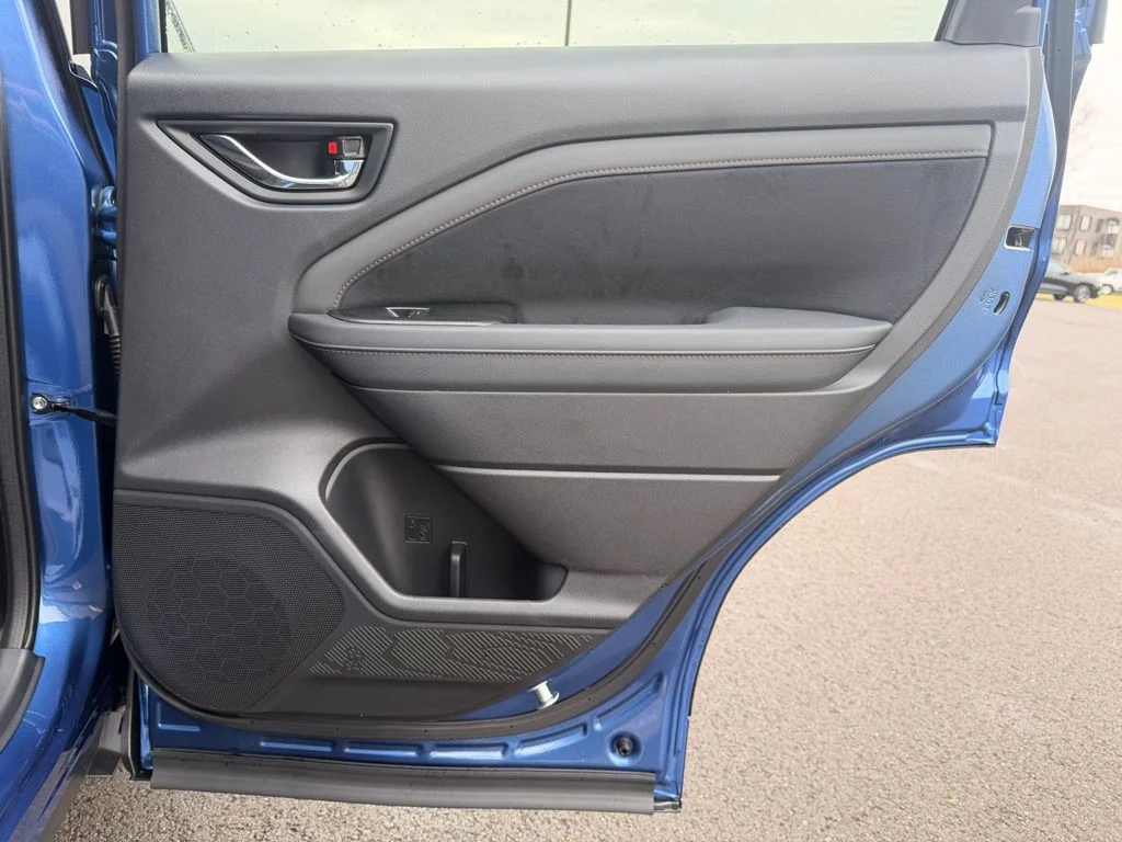 New 2026 DAYBREAK BLUE PEARL Subaru Touring image 67
