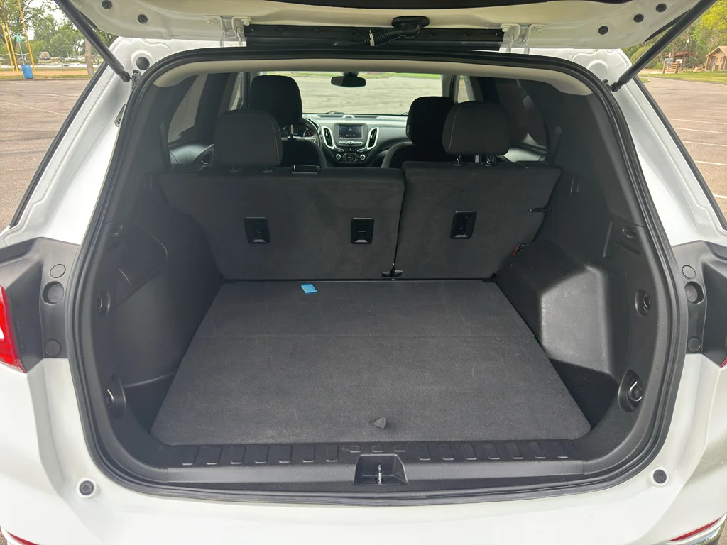 Used 2021 Summit White Chevrolet LT image 18