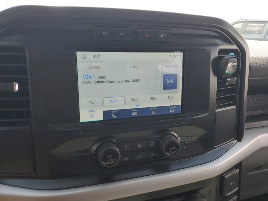Used 2022 Blue Ford XL image 19