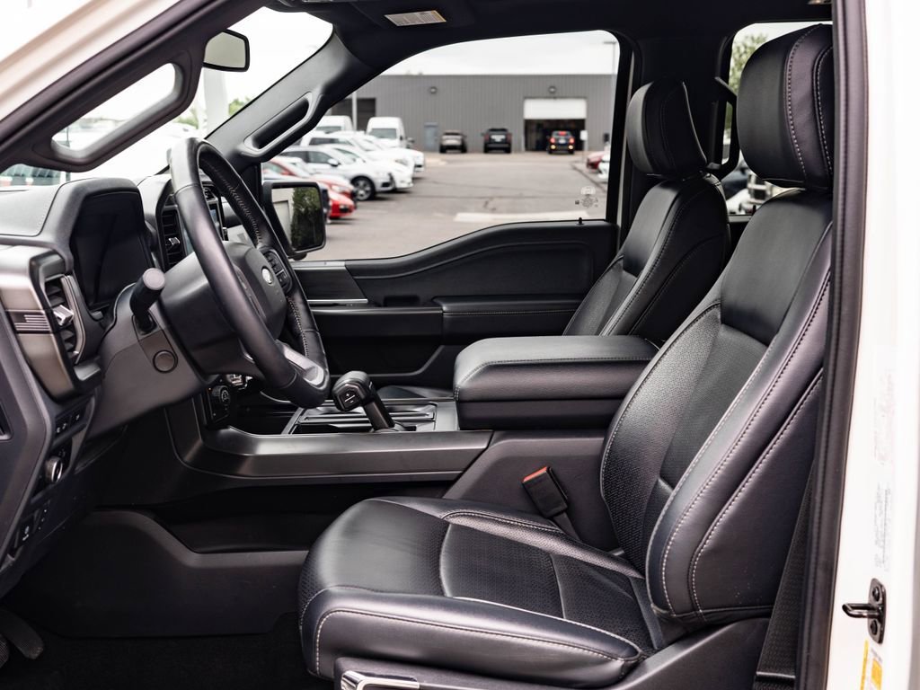 Used 2024 Star White Metallic Tri-Coat Ford LARIAT image 22