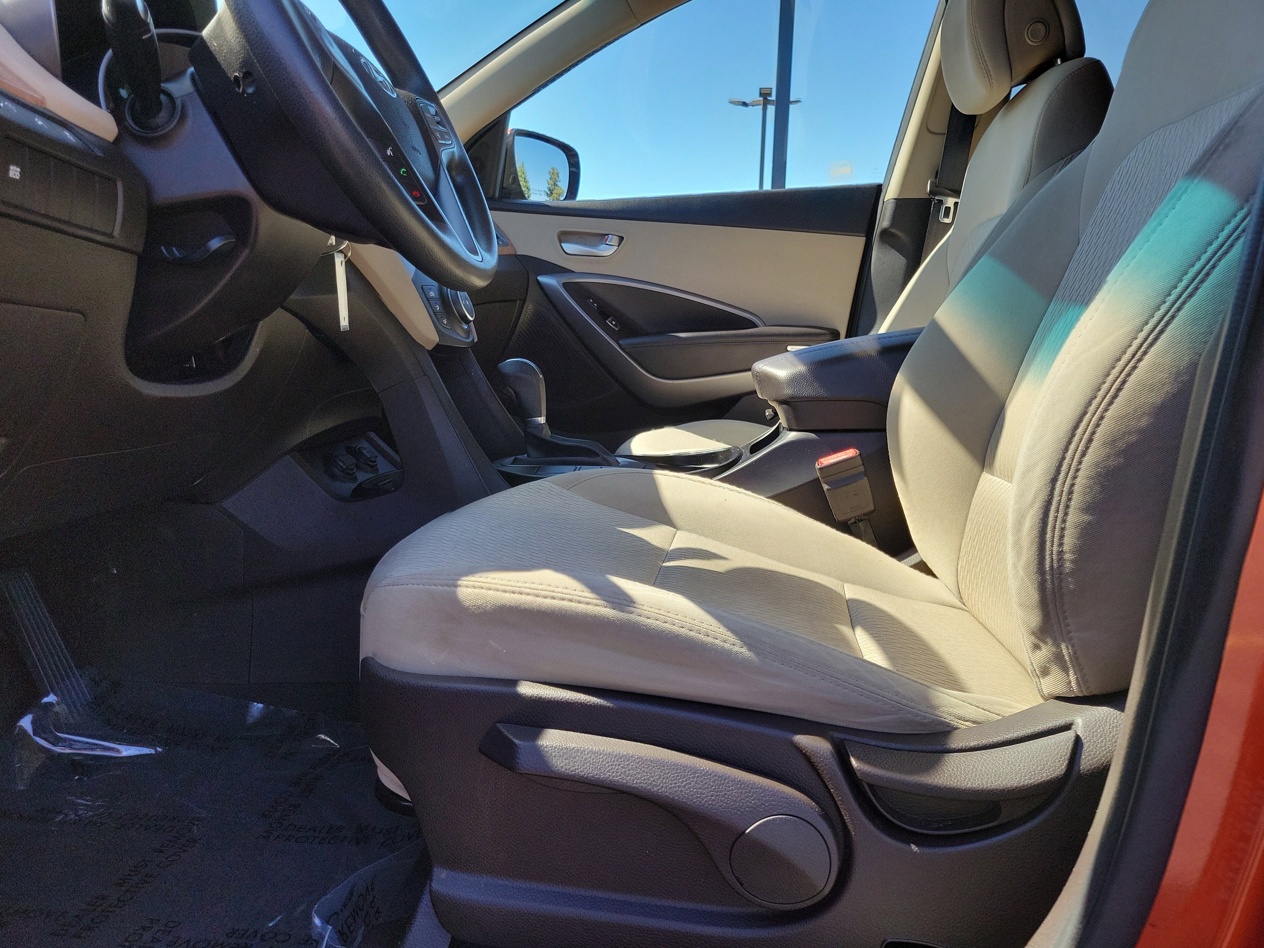 Used 2015 Canyon Copper Hyundai Base image 16