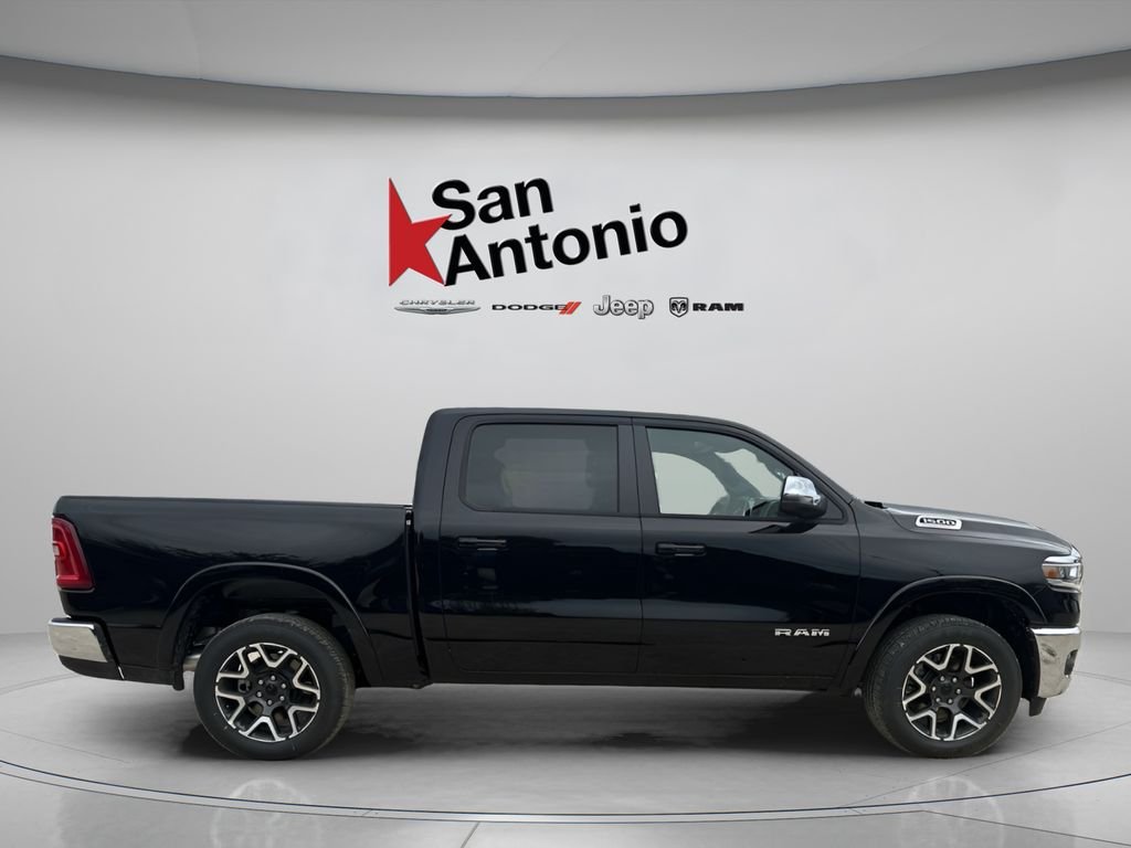 New 2026 Diamond Black Crystal Pearl-Coat Exterior Paint RAM Laramie image 16