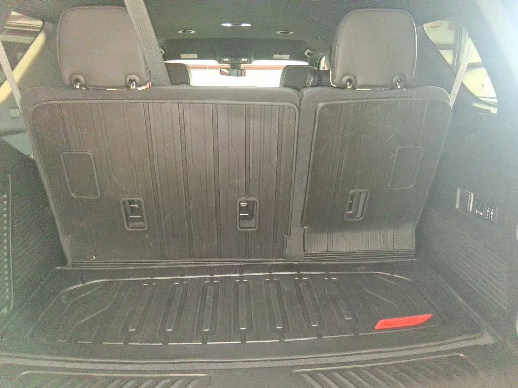 Used 2022 Red GMC SLT image 18
