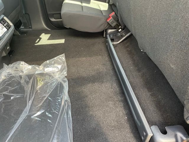 New 2026 Carbonized Gray Metallic Ford XLT image 41