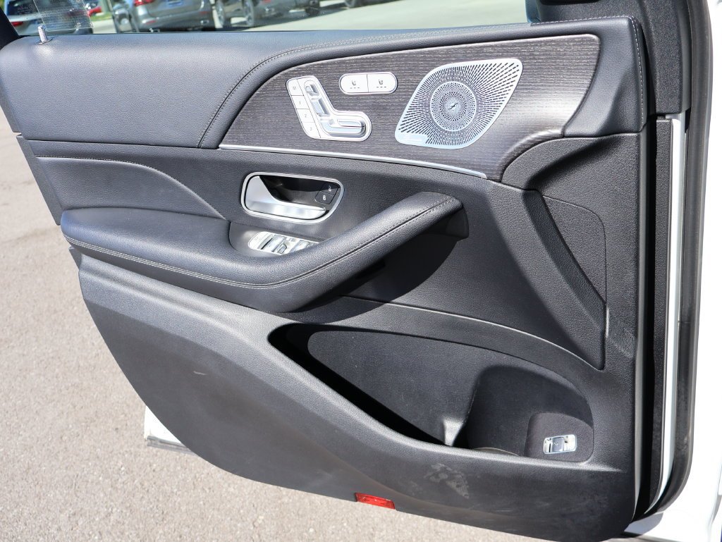 Used 2020 Polar White Mercedes-Benz GLE 350 image 38