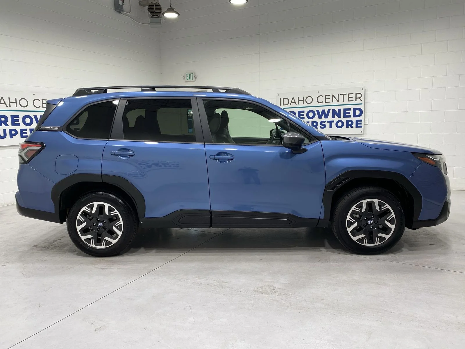 2025 Subaru Forester Premium - Photo 9