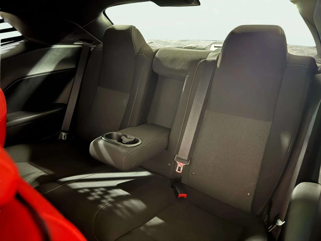 Used 2015 Pitch Black Clearcoat Dodge R/T Shaker image 23