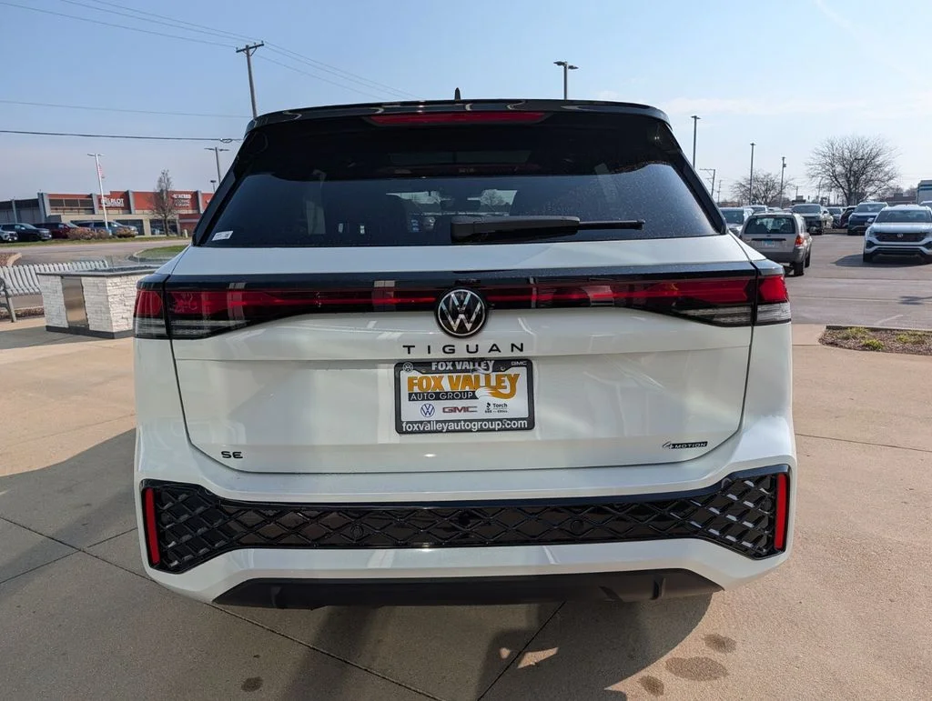 New 2026 White/off-white Volkswagen 2.0T SE R-Line Black image 5