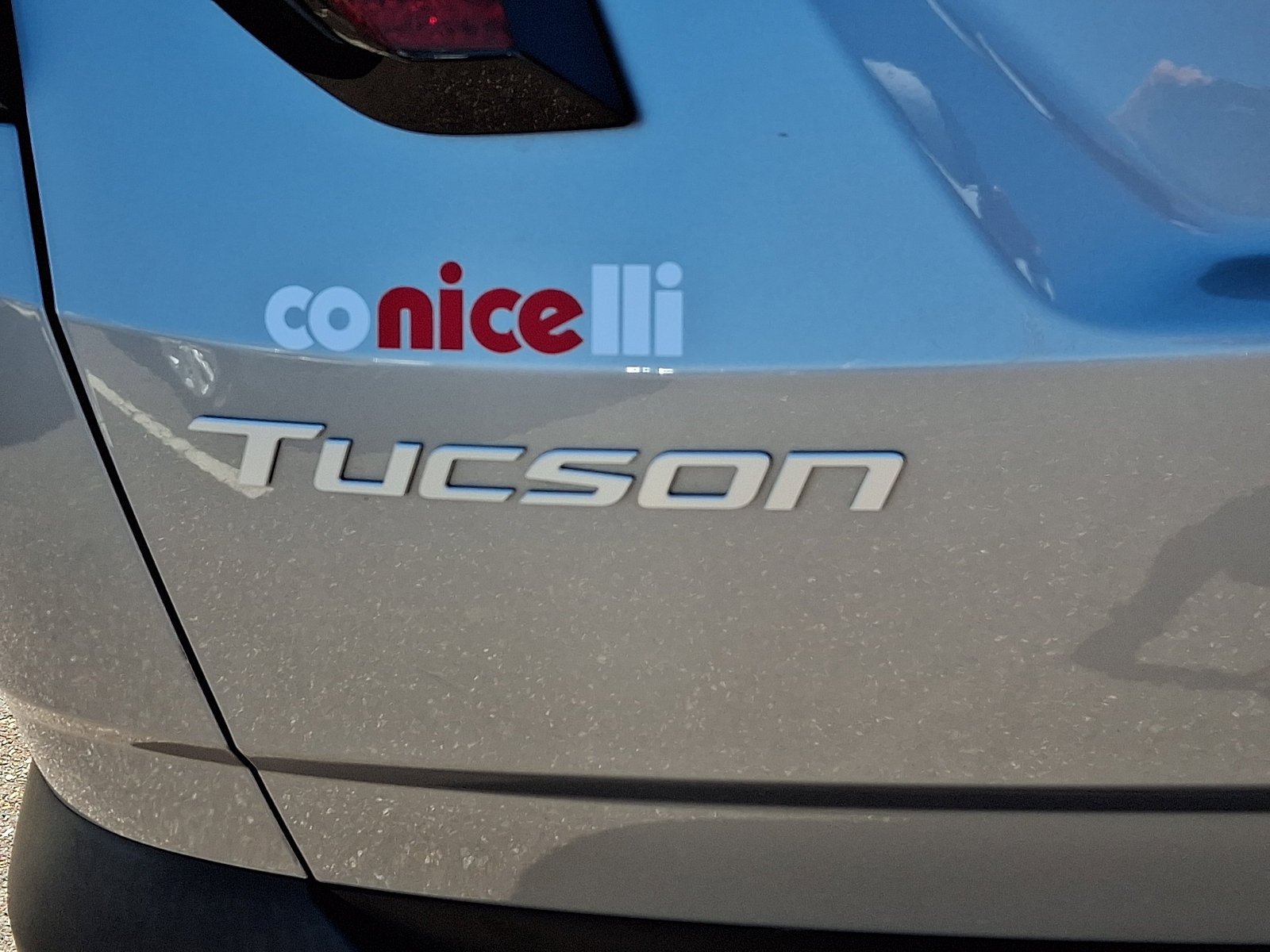 Used 2025 Shimmering Silver Hyundai SEL image 29
