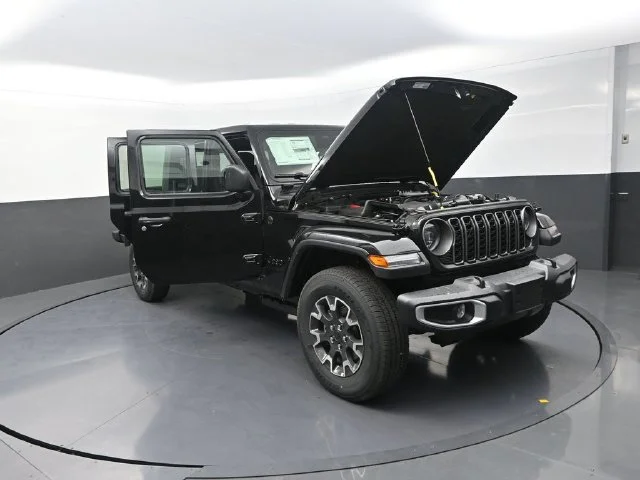 New 2026 Black Clear-Coat Exterior Paint Jeep Sahara image 28