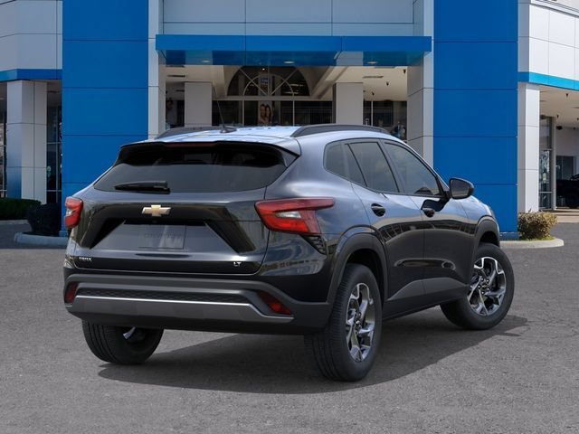 2026 Chevrolet Trax LT - Photo 5