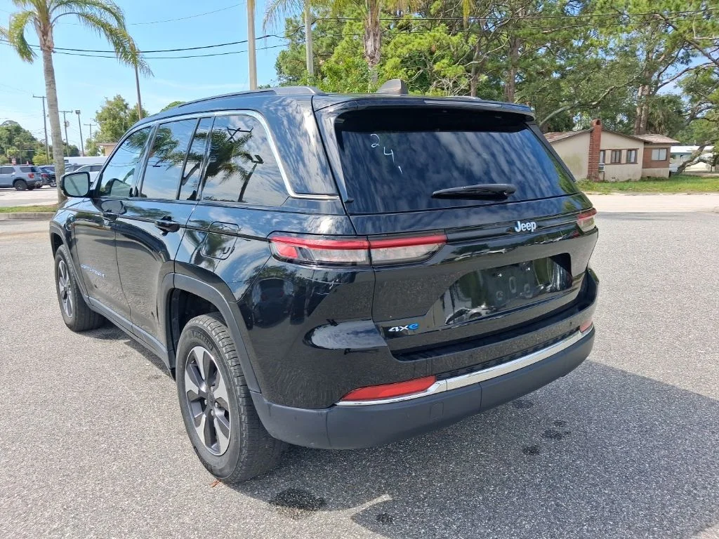 Used 2024 Black Jeep 4xe image 7