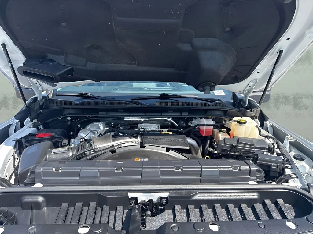 Used 2022 White GMC Denali image 19